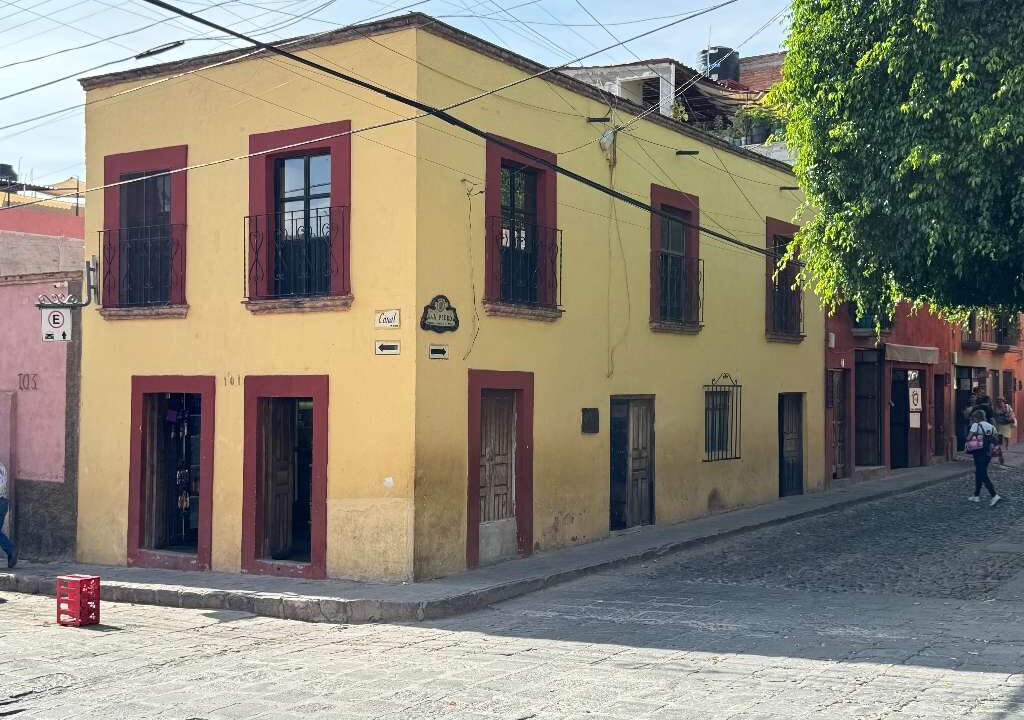 Casa Canal 101 - 1