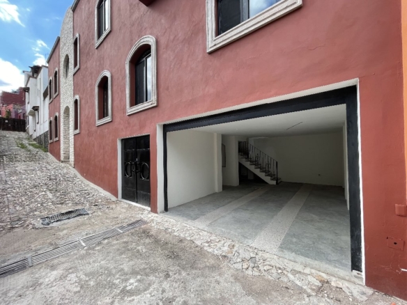 Casa Del Arbol