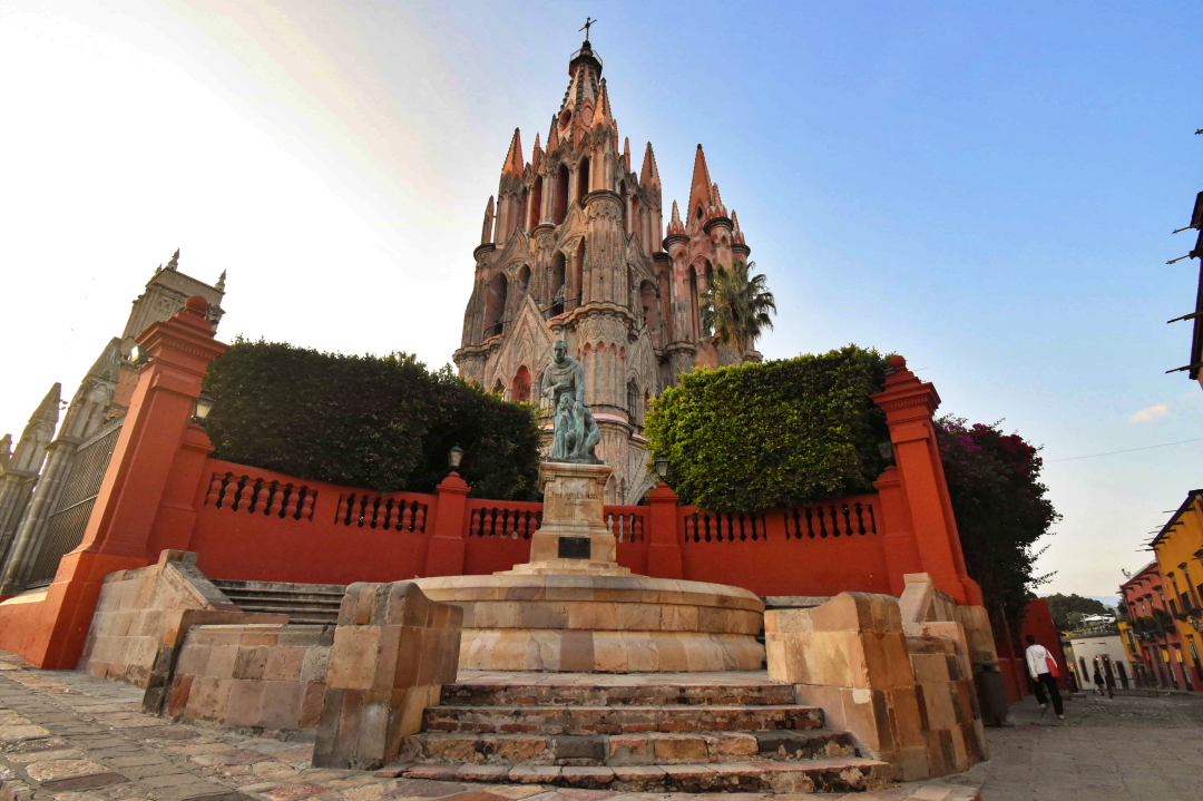 smpgothic-parish-church-in-san-miguel-de-allende-at-s-2025-03-11-15-00-20-utc
